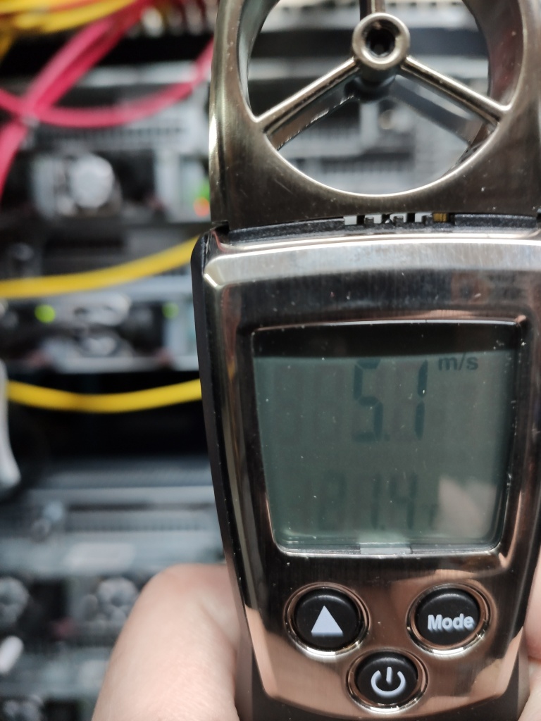 Рис. 9. Скорость воздушного потока на выходе стойки